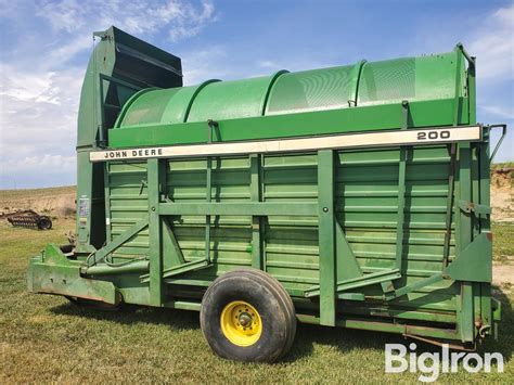 used john deere hay stacker